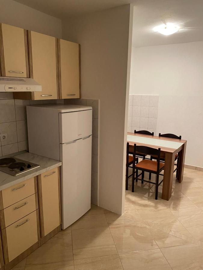 Apartmani Jukanovic Башка-Вода Экстерьер фото