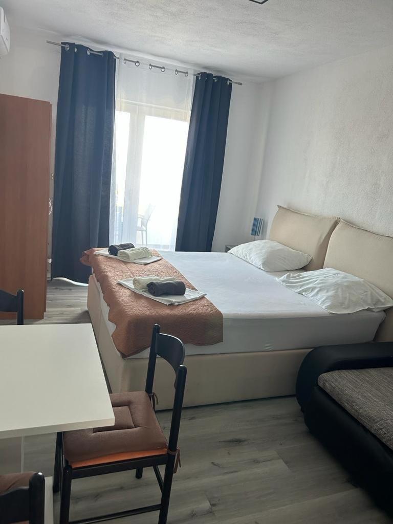 Apartmani Jukanovic Башка-Вода Экстерьер фото
