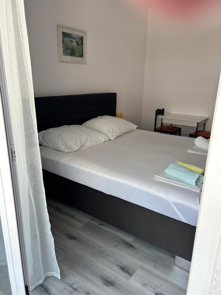 Apartmani Jukanovic Башка-Вода Экстерьер фото