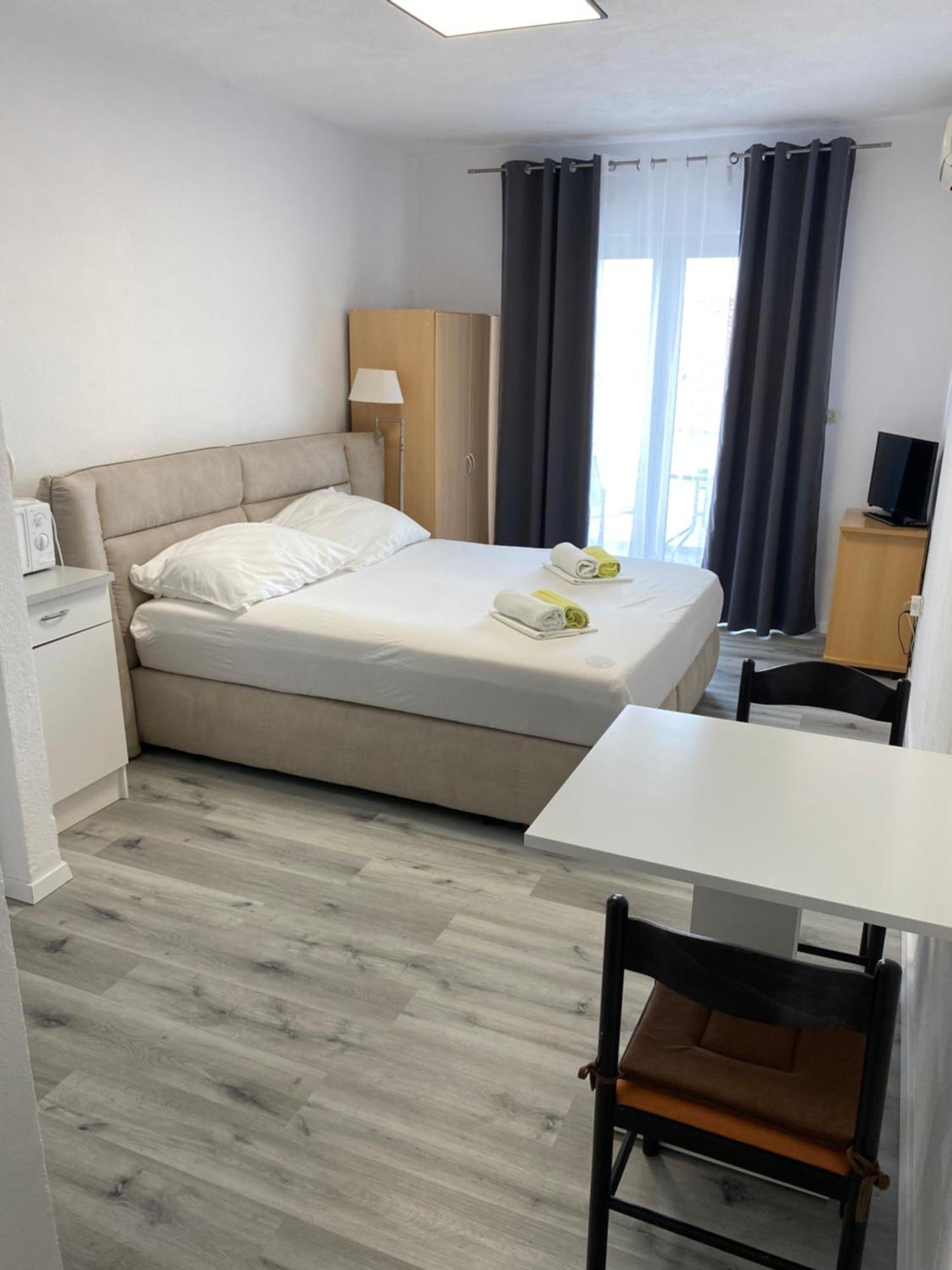 Apartmani Jukanovic Башка-Вода Экстерьер фото